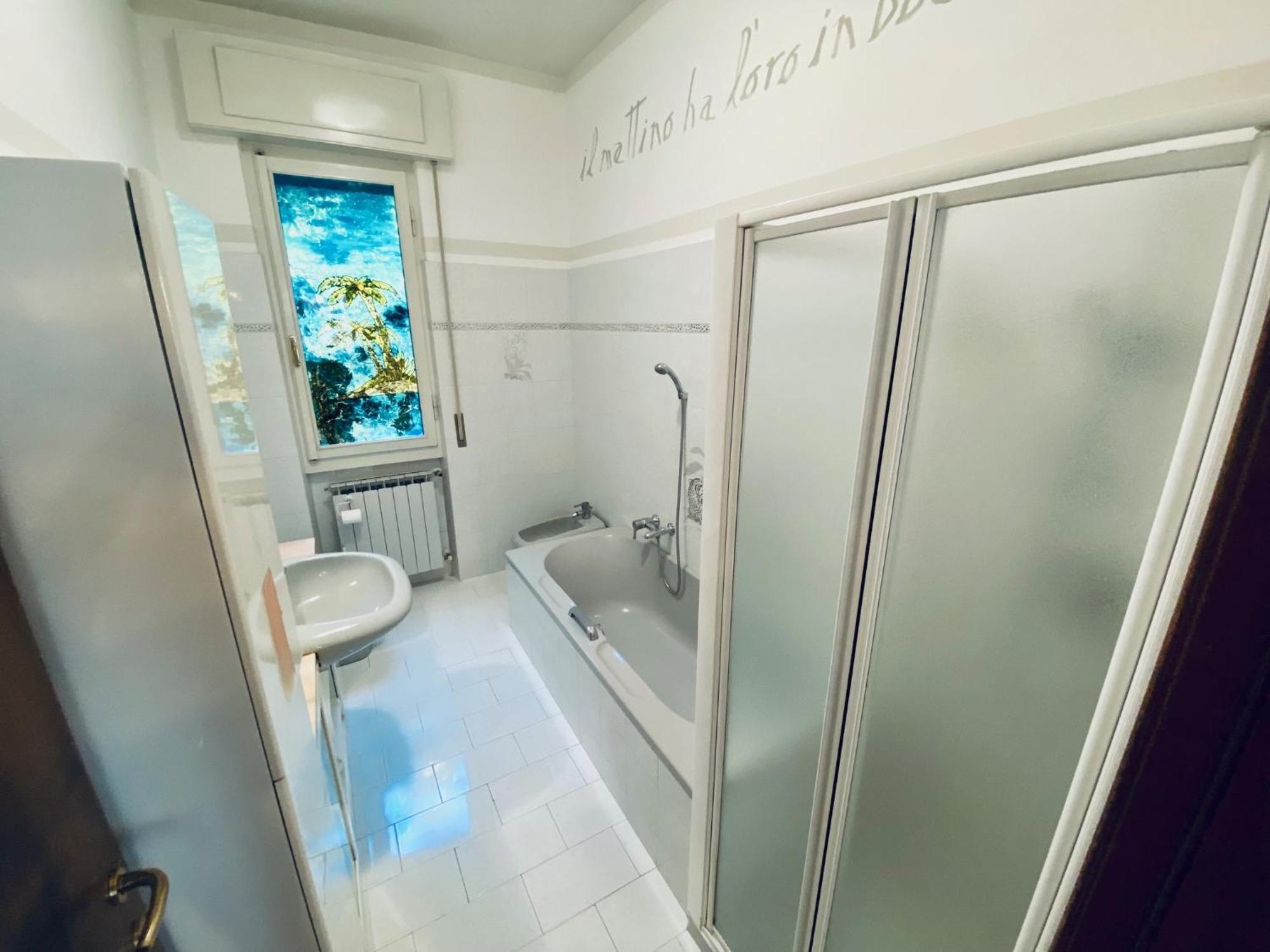 מאלצ'סינה Hotel Ideal מראה חיצוני תמונה